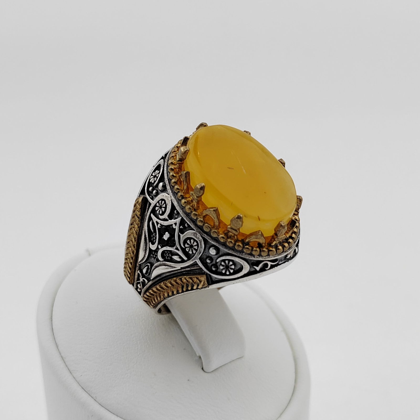 925 Silver Men's Ring with Baltic Amber (1 of 9)