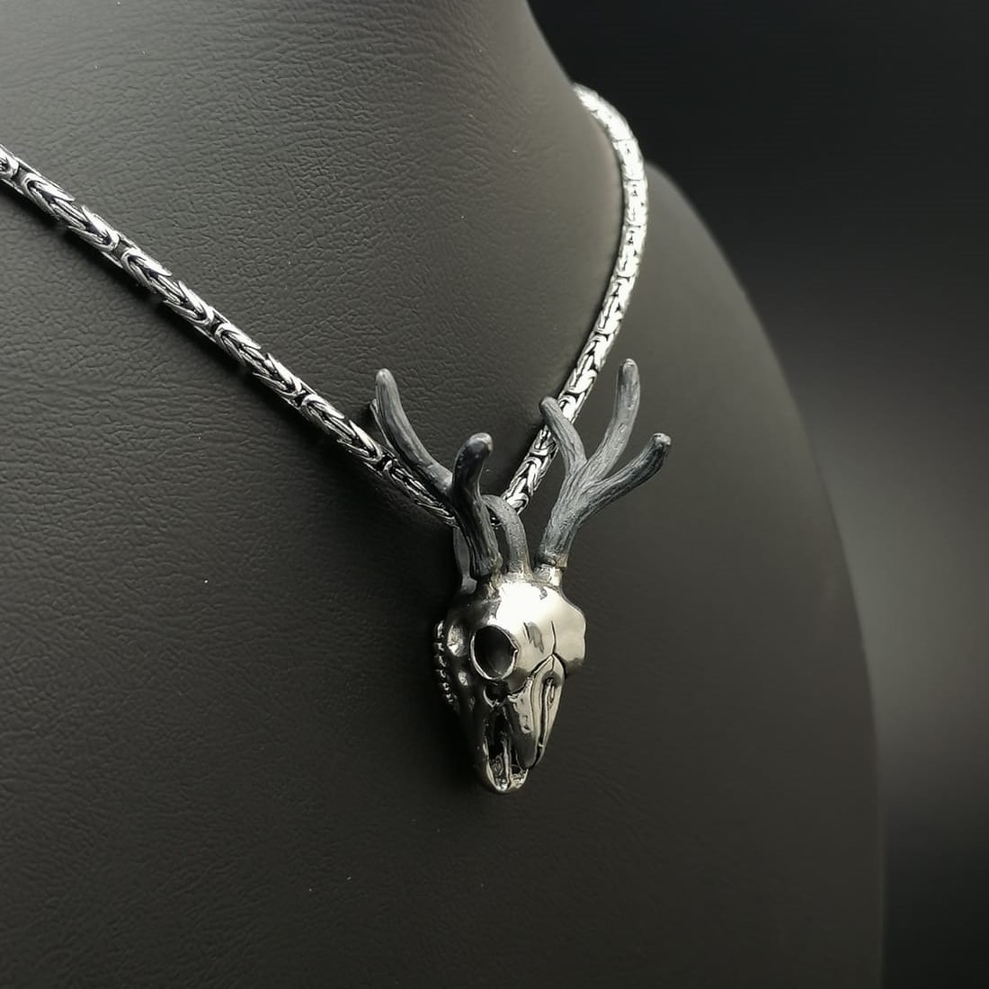 925 Silver Chain with Stag Deer Skull Pendant (1 of 7)