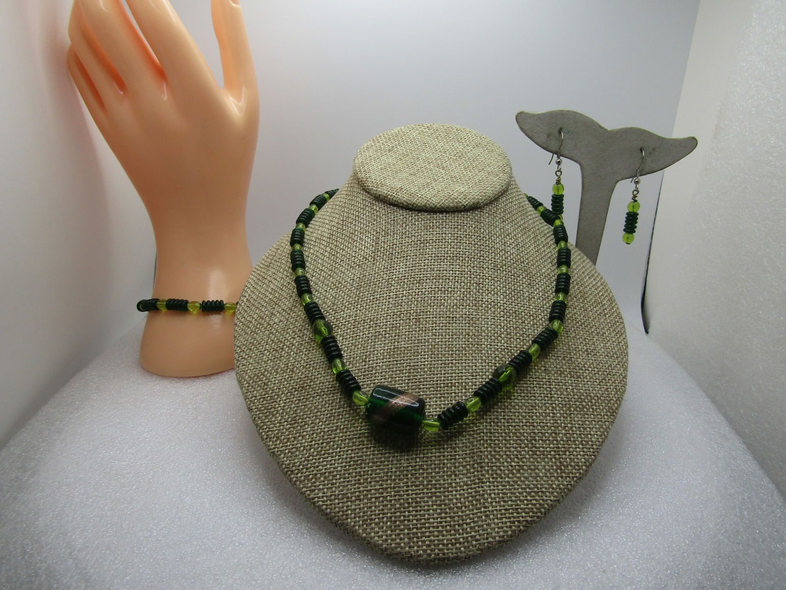 Vintage Green Glass Beaded Necklace, Bracelet, Earrings, 1980's (1 of 12)