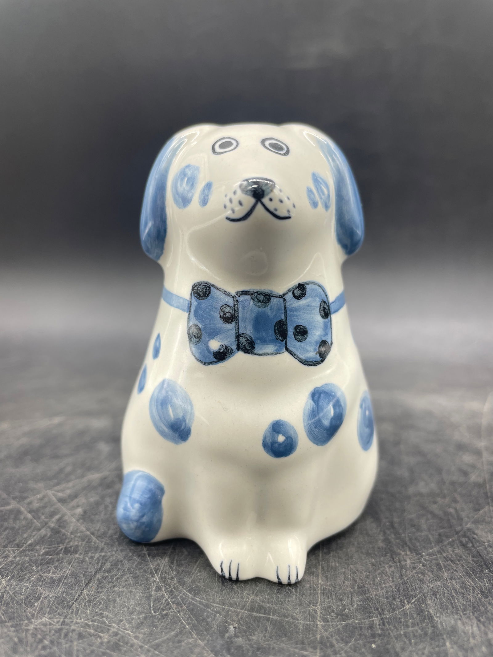 Vintage Rye Pottery Dog Figurine Cream Ceramic With Blue Spots England (1 of 8)