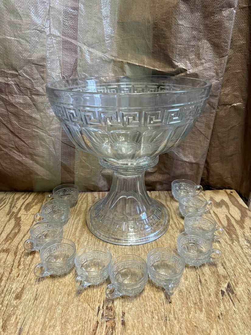 Heisey Glass Greek Key Punch Bowl W/ 11 Cups (1 of 13)