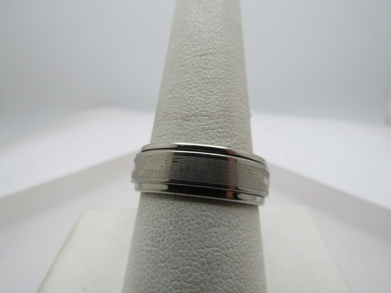 Stainless Eagle/Thunderbird Band/ Ring, Size 9.5, Spinner, Unisex (1 of 6)