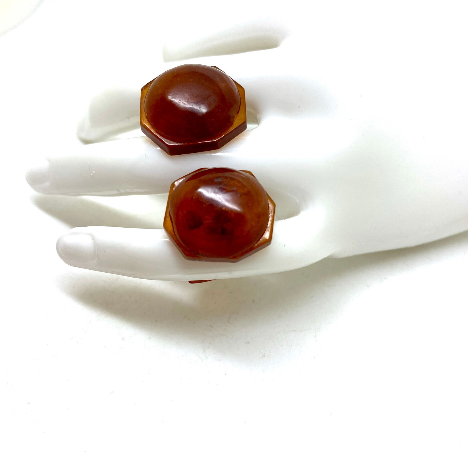 Impressive Vintage Amber Cufflinks (1 of 8)