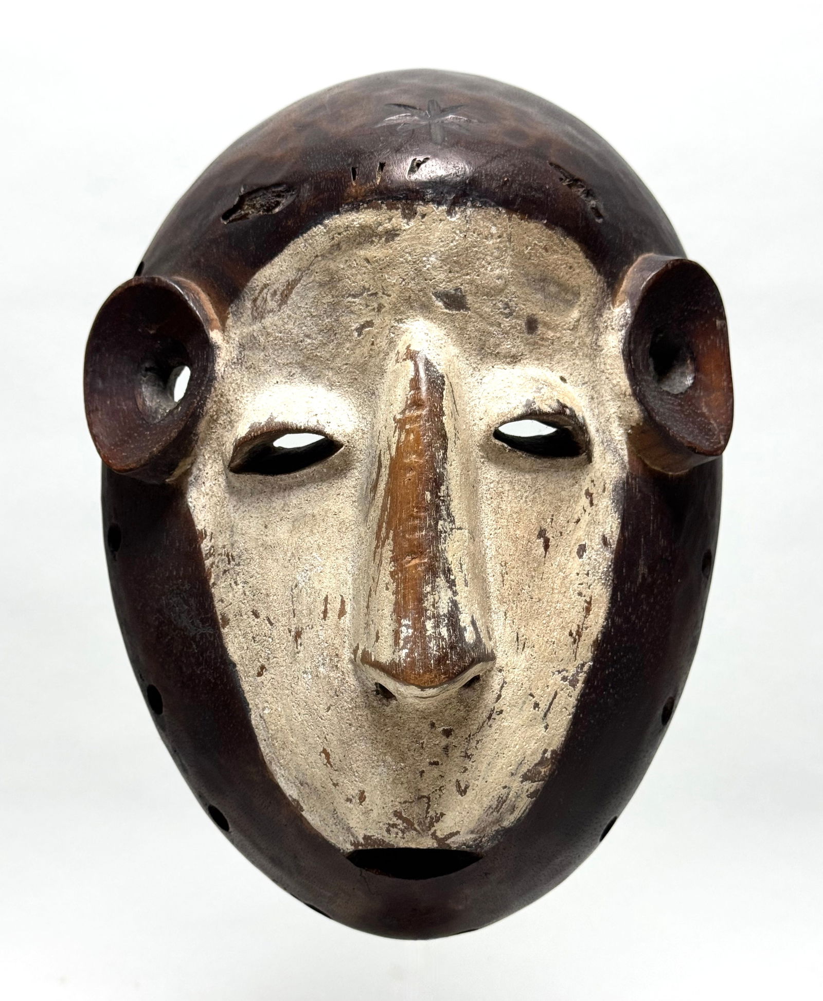 Monkey Initiation mask - Lega - DR Congo (1 of 9)