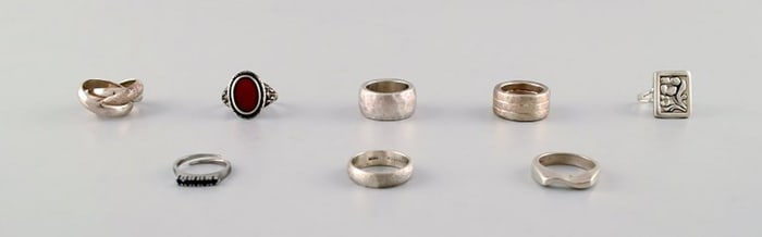 Collection of silver rings, 8 modern silver rings.