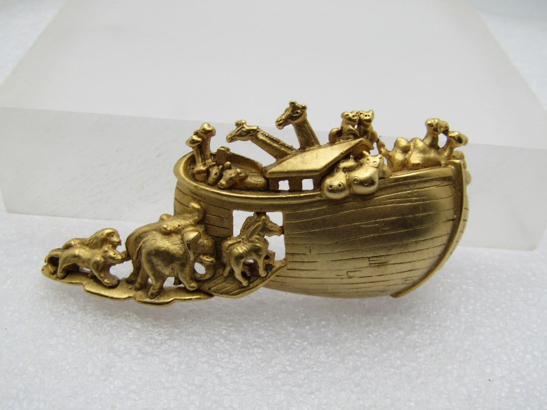 Vintage Noah's Ark Brooch, Gold Tone, Signed AJC, 1980's-1990's (1 of 4)