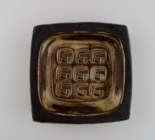 Jørgen Mogensen for Royal Copenhagen. Square bowl in glazed stoneware. Beautiful sung glaze.