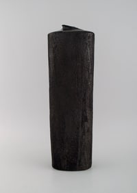 European studio ceramicist. Large unique vase in glazed stoneware. Beautiful glaze in black and