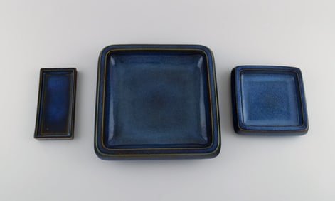 Sven Jonson (1919-1989) Gustavsberg. Three Lagun dishes in glazed stoneware. Beautiful glaze in