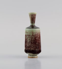 Berndt Friberg (1899-1981) for Gustavsberg Studiohand. Miniature vase in glazed ceramics. Beautiful