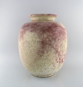 Richard Uhlemeyer, Germany. Large vase in glazed ceramics. Beautiful speckled glaze in sand and