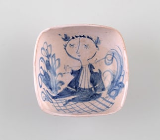 Bjørn Wiinblad (1918-2006), Denmark. Unique miniature bowl in hand-painted glazed ceramics.