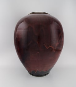 Maxence Jourdain. French contemporary ceramicist. Colossal unique floor vase in glazed stoneware.