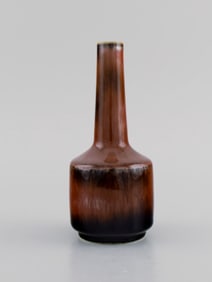 Carl Harry Stålhane (1920-1990) for Rörstrand. Narrow neck vase in glazed ceramics.