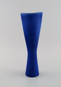 Stig Lindberg (1916-1982) for Gustavsberg. Vase in glazed ceramics. Beautiful glaze in shades of