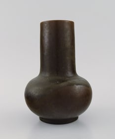 French studio ceramicist. Unique vase in glazed stoneware. Beautiful double glaze in brown shades.