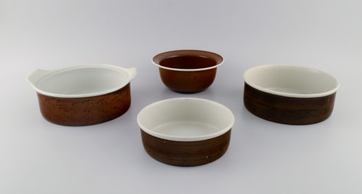 Stig Lindberg for Gustavsberg. Four Coq bowls / dishes in glazed stoneware. Beautiful speckled glaze