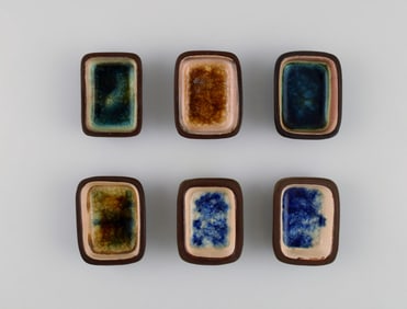 Knut Paul. Six small bowls in glazed stoneware. Beautiful polychrome glaze. Mid-20th century.