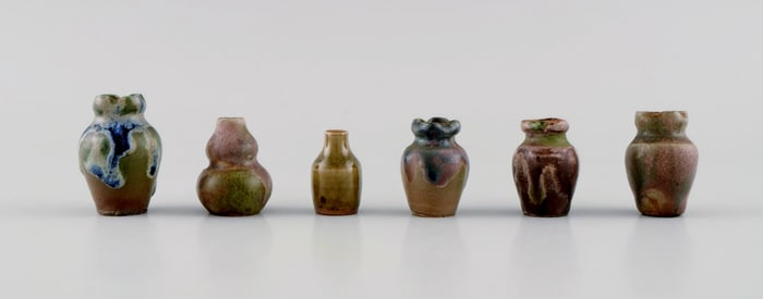 Six Belgian miniature vases in glazed ceramics. Mid-20th century.