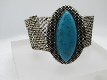 Vintage Faux Turquoise Wide Mesh Bracelet, 7.5"-9.5"  Southwestern Themed. 1980's