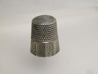 Vintage to Antique Sterling Thimble, Sz. 8, Signed, Victorian to 1920's