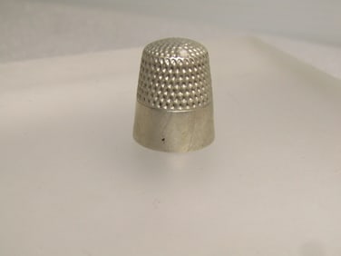 Vintage to Antique Sterling Thimble, Sz. 7, Signed , 1920's-1940's