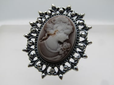 Vintage Cameo Fashion Ring. Adjustable, Sz. 7-9.5, 1980's-1990's