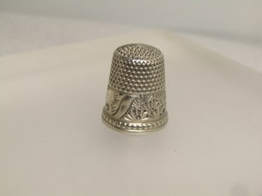 Vintage to Antique Sterling Engraved S B Thimble, Sz. 10