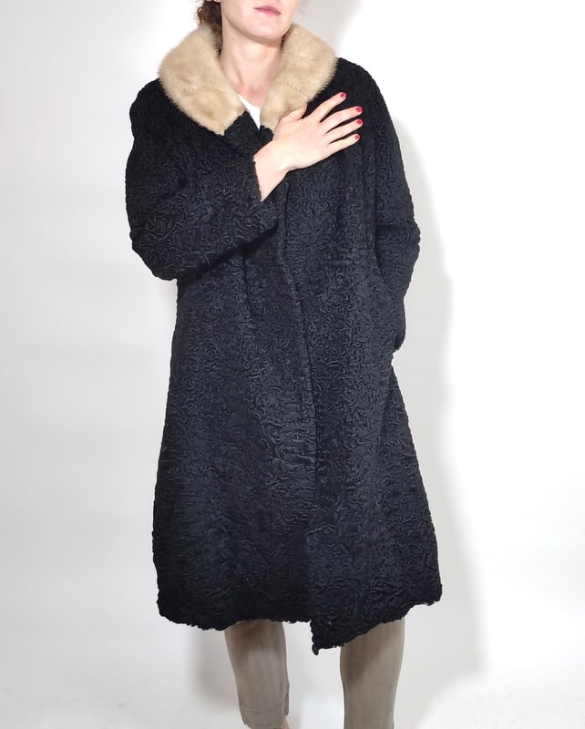 BLACK KARABUL FUR COAT & MINK COLLAR EU:XL US:20 (1 of 8)