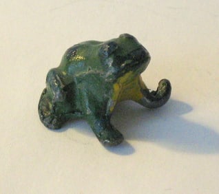 Antique MINIATURE cast metal frog paper weight.