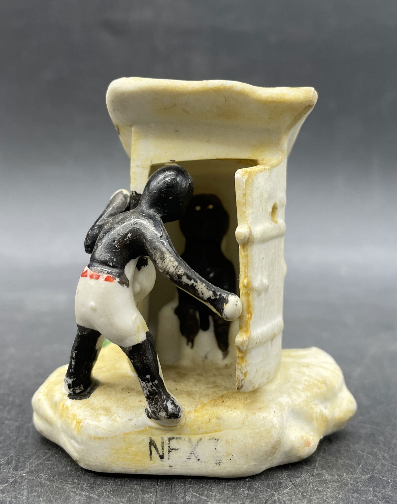 Old Black Americana "Next" Outhouse Washington DC souvenir Japan (1 of 7)