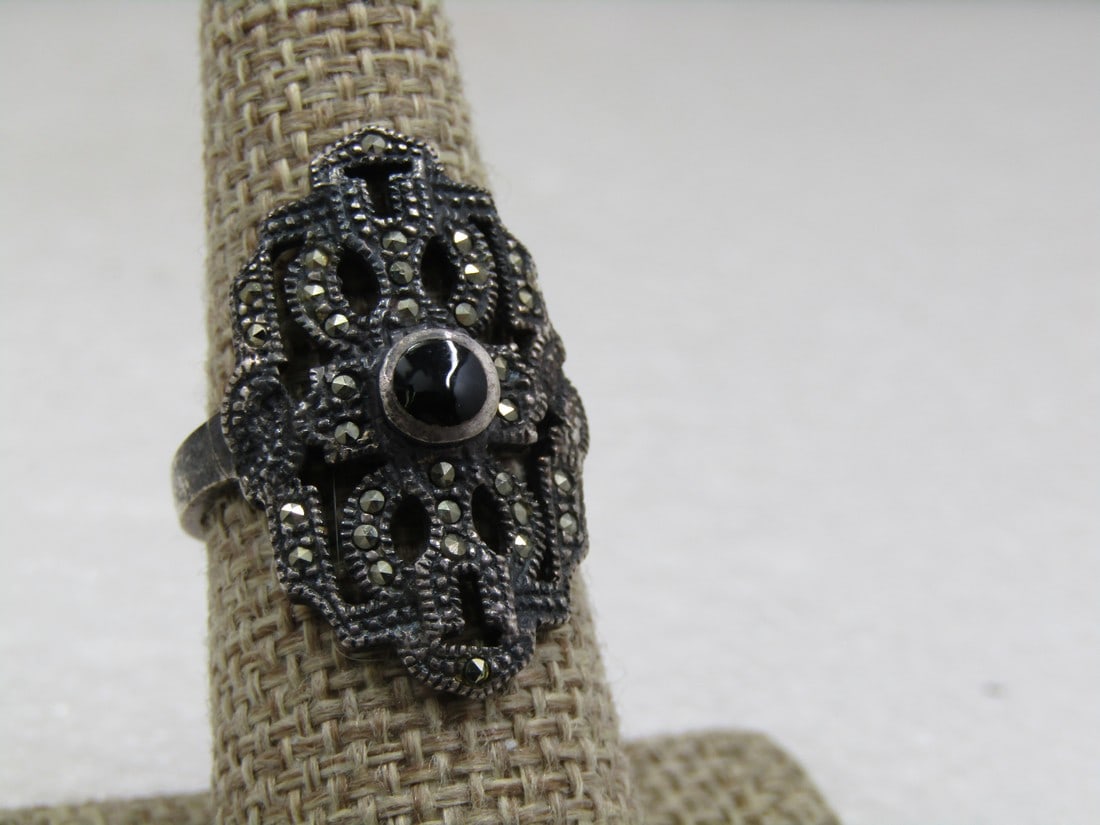 Vintage Sterling Onyx & Marcasite Long Ring, Sz. 8 (1 of 6)