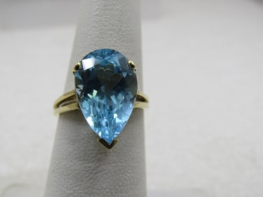 Vintage 10kt Blue Topaz Pear Shaped Ring, Sz. 6, 7.25 tcw, Signed