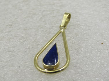 18kt Teardrop Lapis Lazuli Pendant. Swing Bail. Appx. 1.62 grams. 1-3/8"