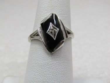 Vintage 10kt Black Onyx Diamond Ring, Sz. 6.5, Art Deco Themed