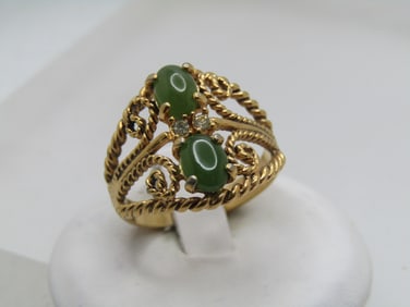 Vintage 14kt Plated Chrysoprase & Rhinestone Ring, Filigree, Sz. 9, 1970's, Signed