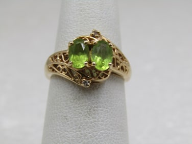Vintage 14kt Double Peridot Diamond Ring, Sz. 5