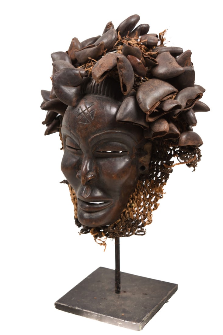 Mask – Wood, Rope – Chokwe – Congo DRC (1 of 7)