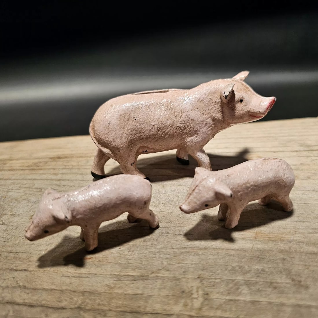 Set of 3 Cast Iron Pigs Coin Bank (1 of 16)