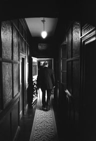 Edition 3/10 - Old Man in Corridor