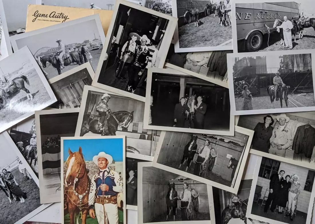 LOT of 22, c1940-50s MOVIE STAR SINGER COWBOY ACTOR GENE AUTRY CANDID SNAPSHOT s: LOT of 22, c1940-50s MOVIE STAR SINGER COWBOY ACTOR GENE AUTRY CANDID SNAPSHOT s Description: Circa 1940-50s, Lot of 22 Snapshot Photographs (and 1 postcard); Candid celebrity snapshots, include GENE