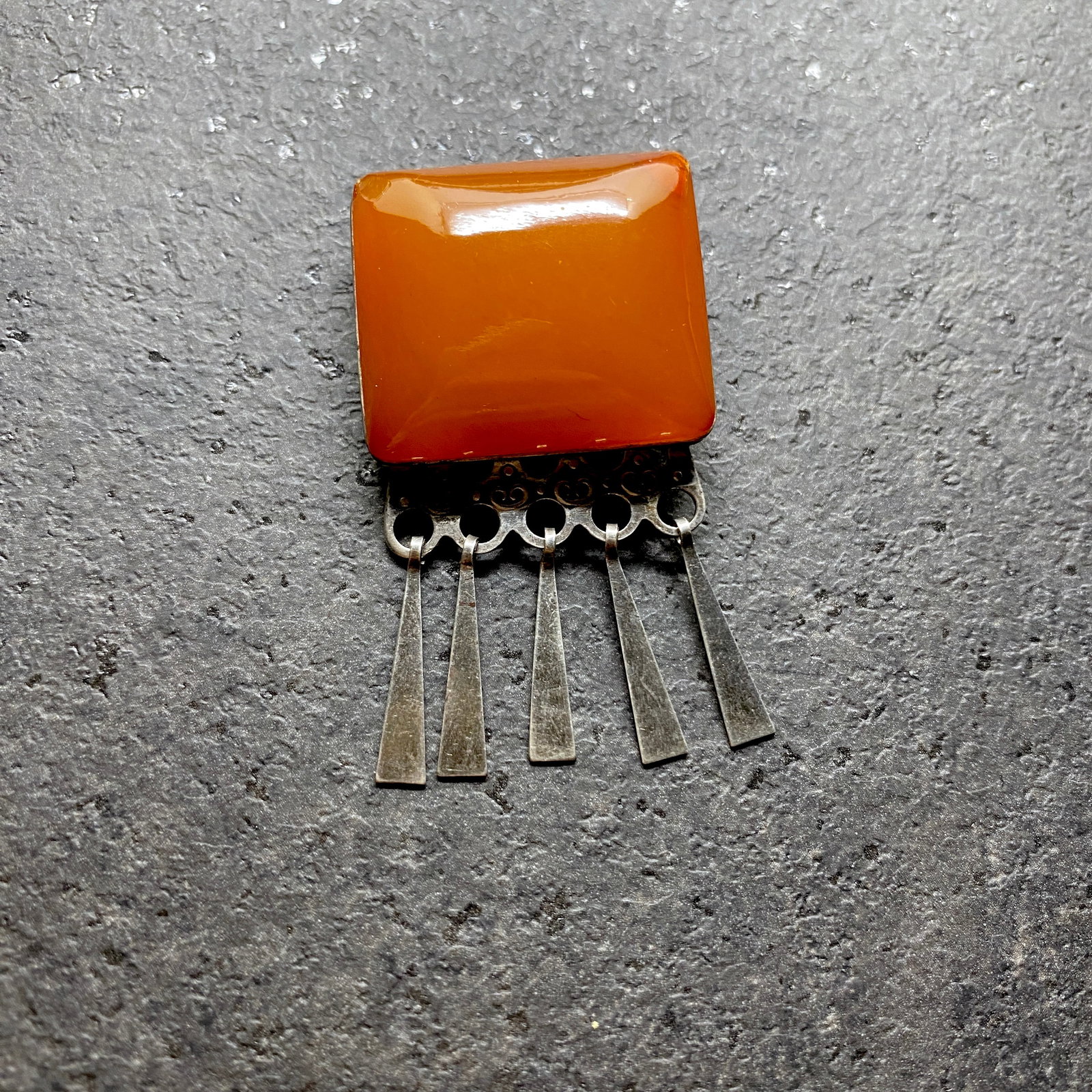 Phenomenal Amber Brooch: Title: Phenomenal Amber Brooch Metal: Silver 875 Gemstone: Amber Weight: 13.5 g Size: Size: 32.0 x 56.0 x 12.0 mm Size: 1.26 x 2.205 x 0.472 inches Made of: (Reconstituted Amber or Whole Stone): Recon