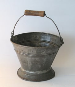 Antique tinsmith made Child's berry picking kettle.