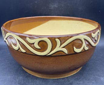 Primitive Farmhouse Swirl Band Mixing Bowl 10"