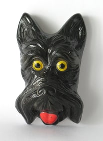 Vintage chalk Scottie wall plaque.