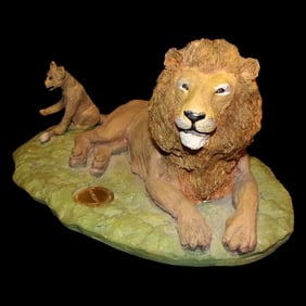 Vintage 1990 William Holden Wildlife Foundation Collection Lion with Cub