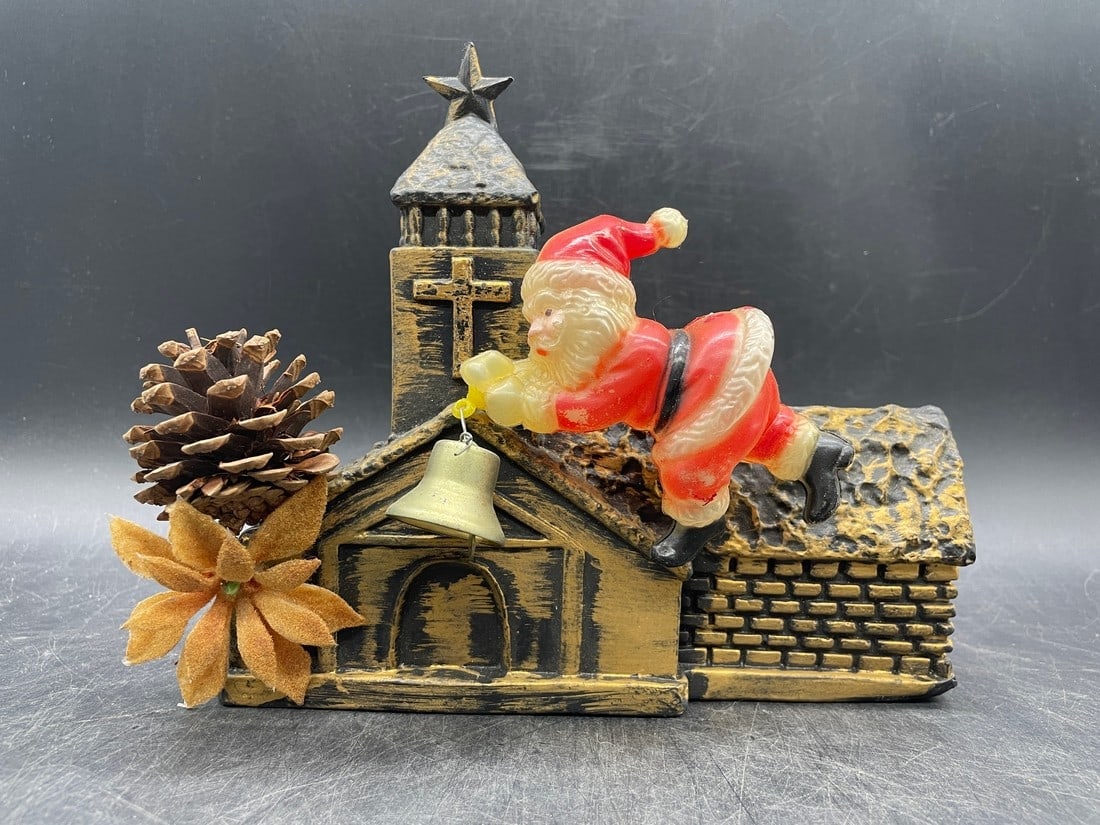 Vintage Santa with Church Christmas Décor Hong Kong Blow Mold: Title: Vintage Santa with Church Christmas Décor Hong Kong Blow Mold Date/Period: approx 1950's Dimension: Approx 6 x 7.5 x 2 Material: --- Additional Information: Vintage Santa with Church Chris