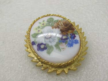 Vintage Dodd's Floral Cameo Brooch, Gold Tone, 1.75", 1960's