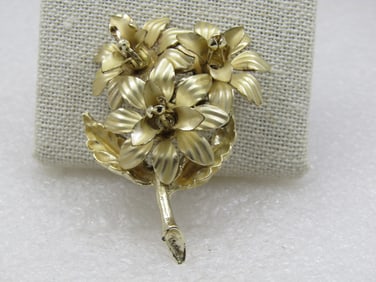 Vintage Gold tone Lily Blossom Brooch, 1960's, 2.25"