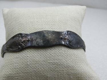 Vintage Wm. Rogers Oneida Spoon Silver Cuff Bracelet, 7.25